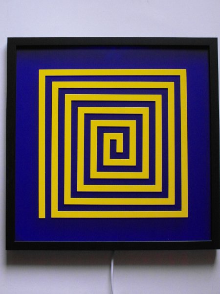 q. spiral 40 cm      Blech auf Plexi (6).jpg